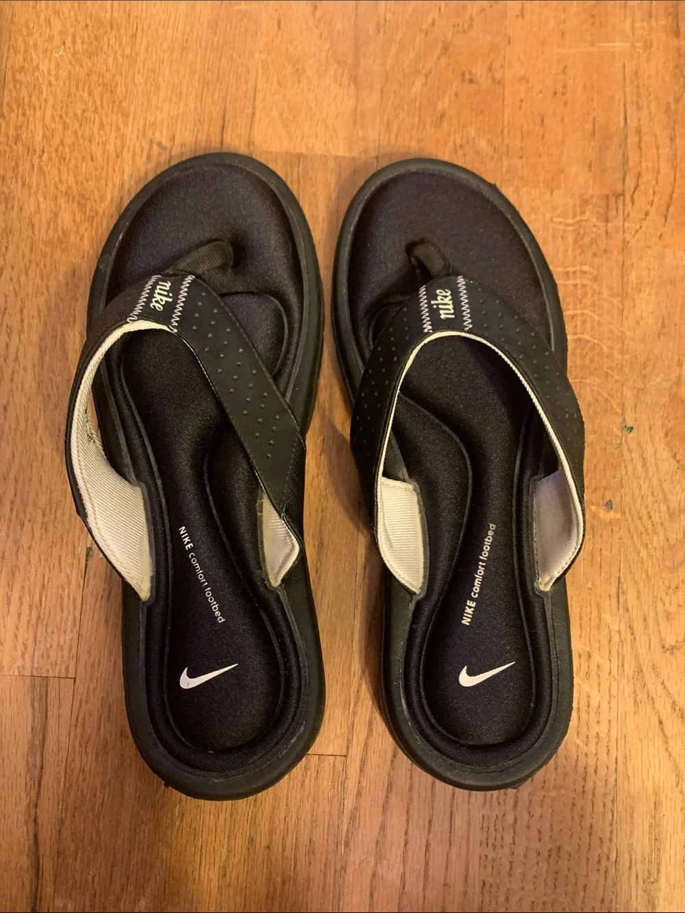 Nike memory foam flip flops sandals - Picture 1 of 2
